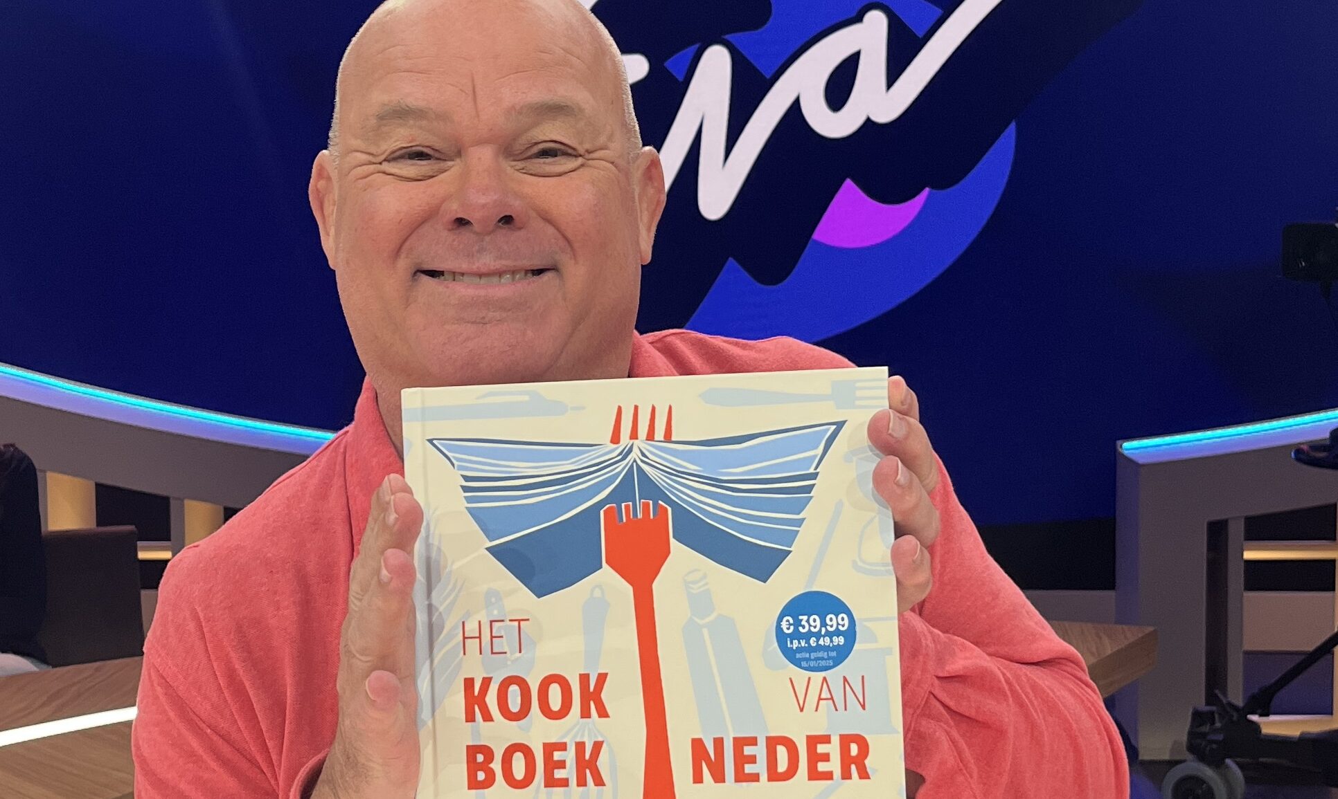 Paul in boekenpanel van Eva Jinek! - Paul de Leeuw